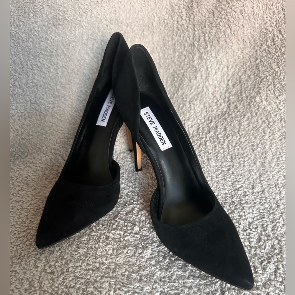 Steve Madden Classic Black Heels